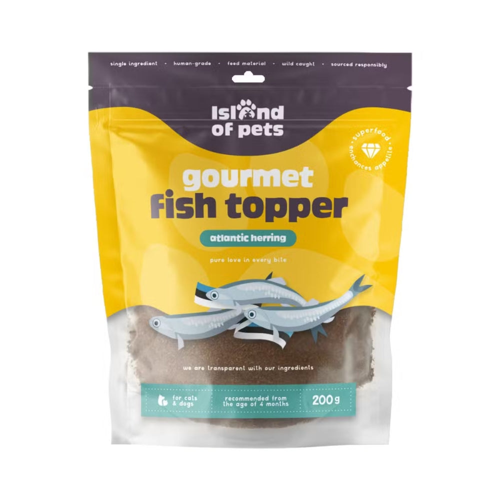 Island of Pets Gourmet Fish Topper sildepulver til hund og kat, pose set forfra