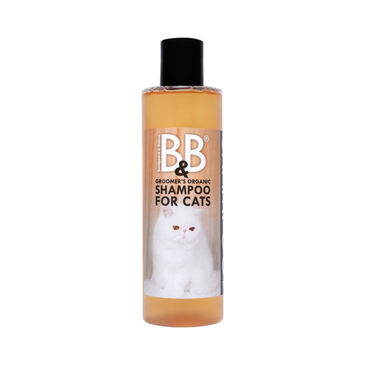 B&B Økologisk Katteshampoo med mandel og morgenfrue, 250 ml flaske set forfra